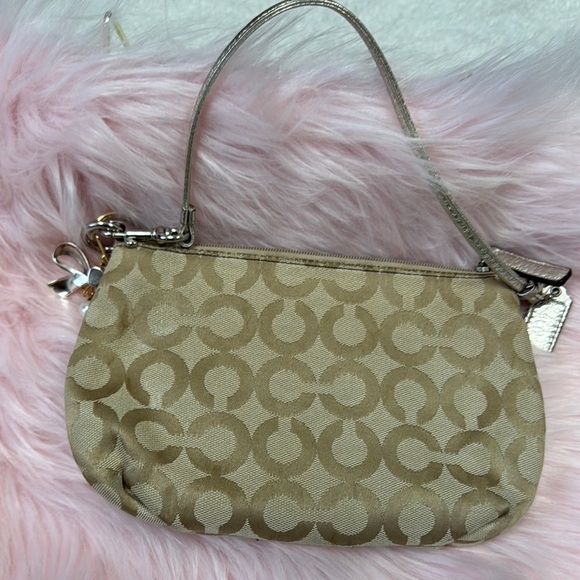 VintageCoach Tan and Silver Signature Wristlet - Picture 4 of 9